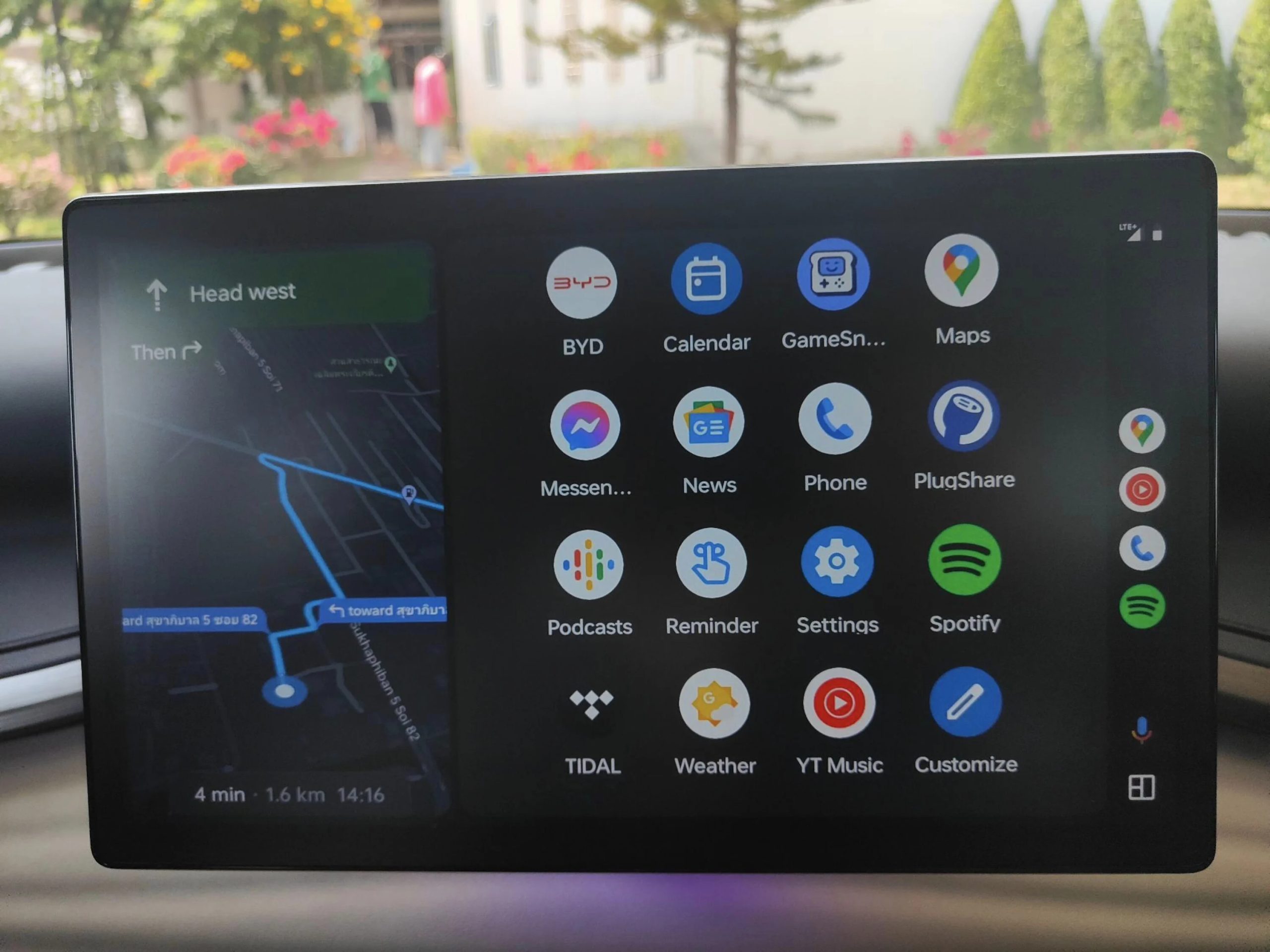 Kết nối qua Wi-Fi/Bluetooth mà không cần dây cáp